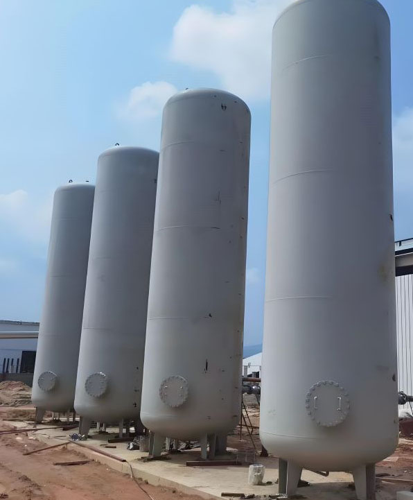 琼结低温压力容器安装